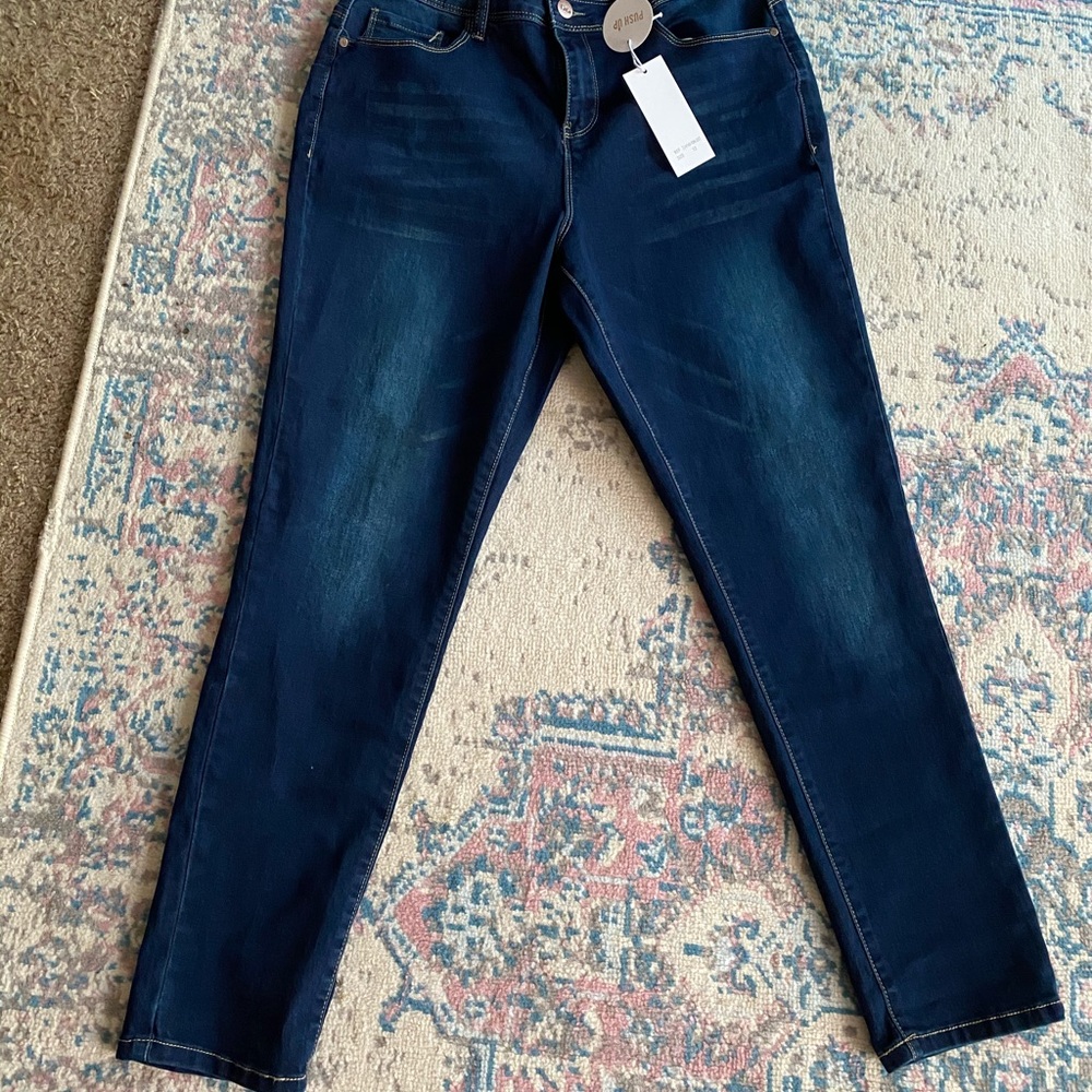 High waisted straight leg jeans 👖 🛍🌺❤️ NWT
